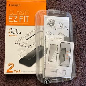 Spigen GLAS.tR EZ FIT Tempered Glass Screen Protector